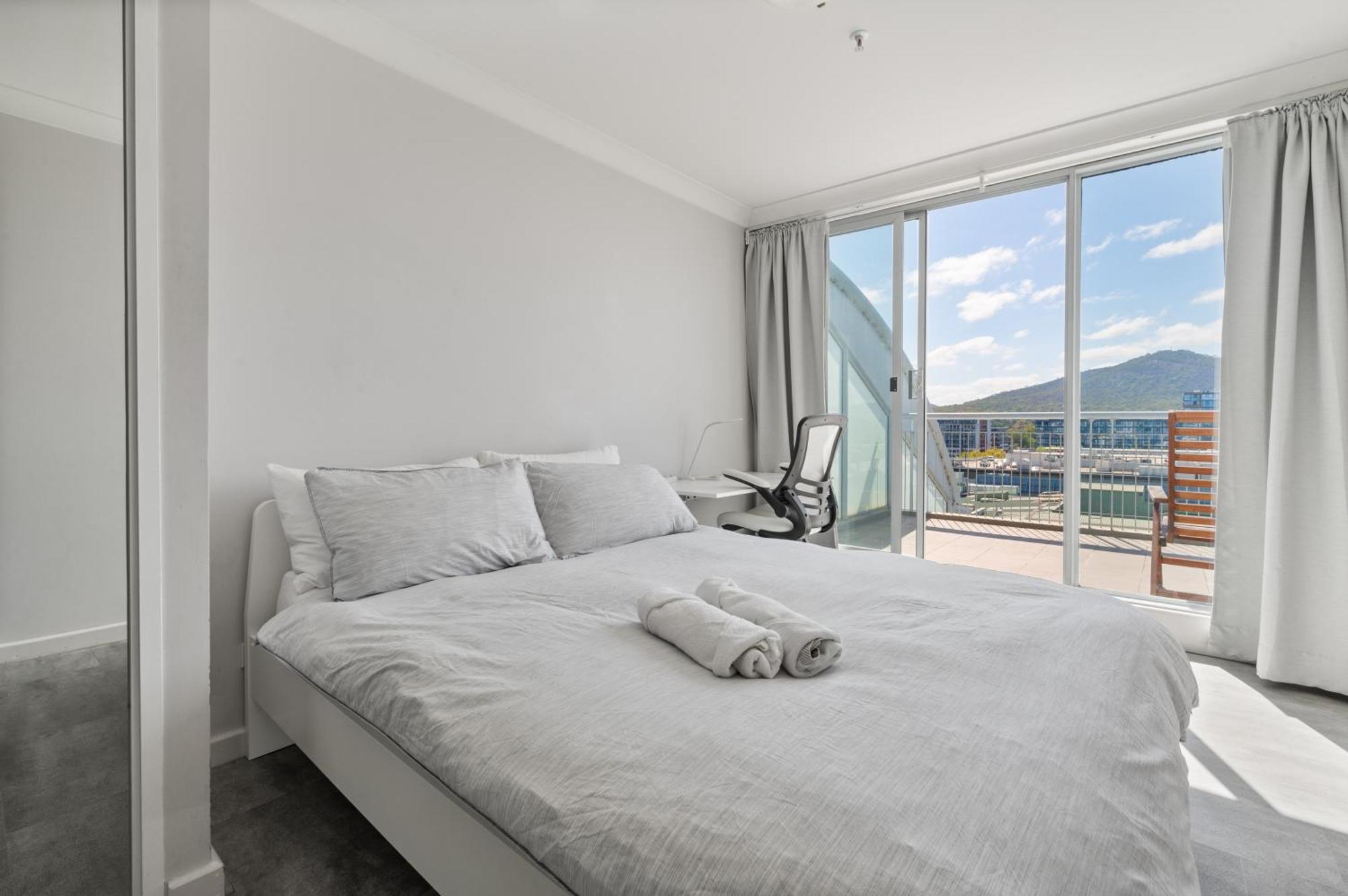 Large Ensuite Room
