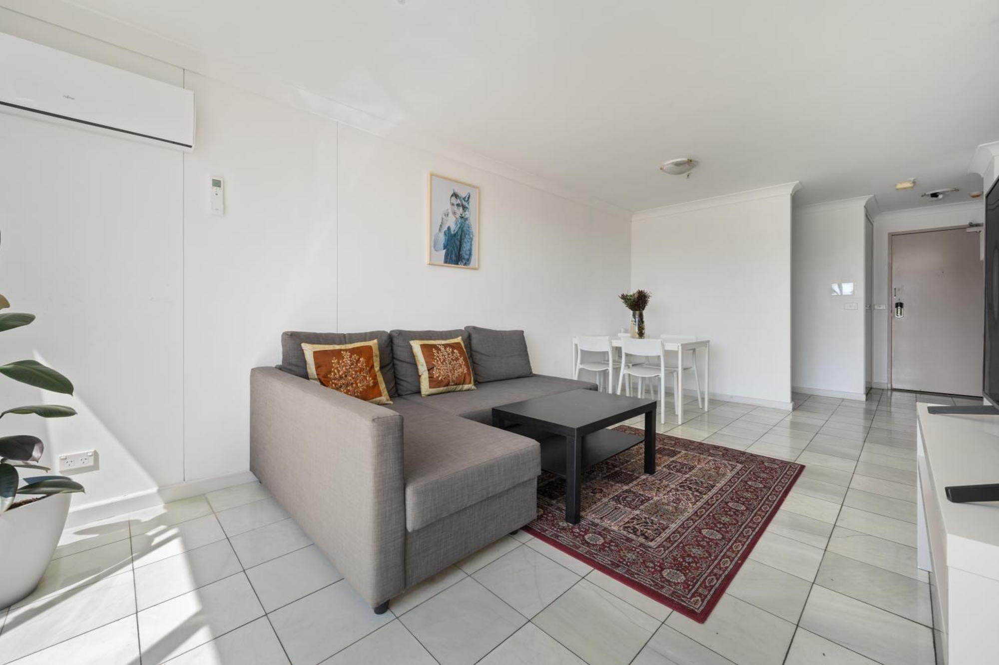 Large Ensuite Room