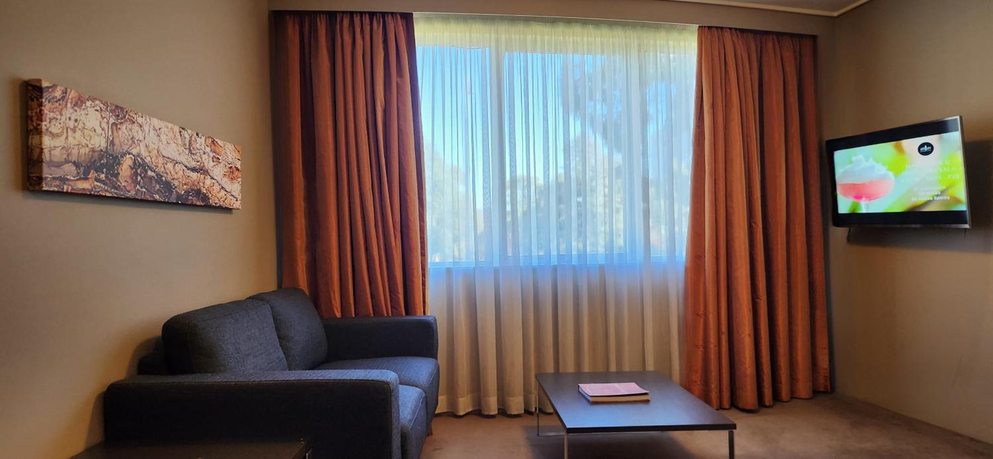 One-Bedroom Suite