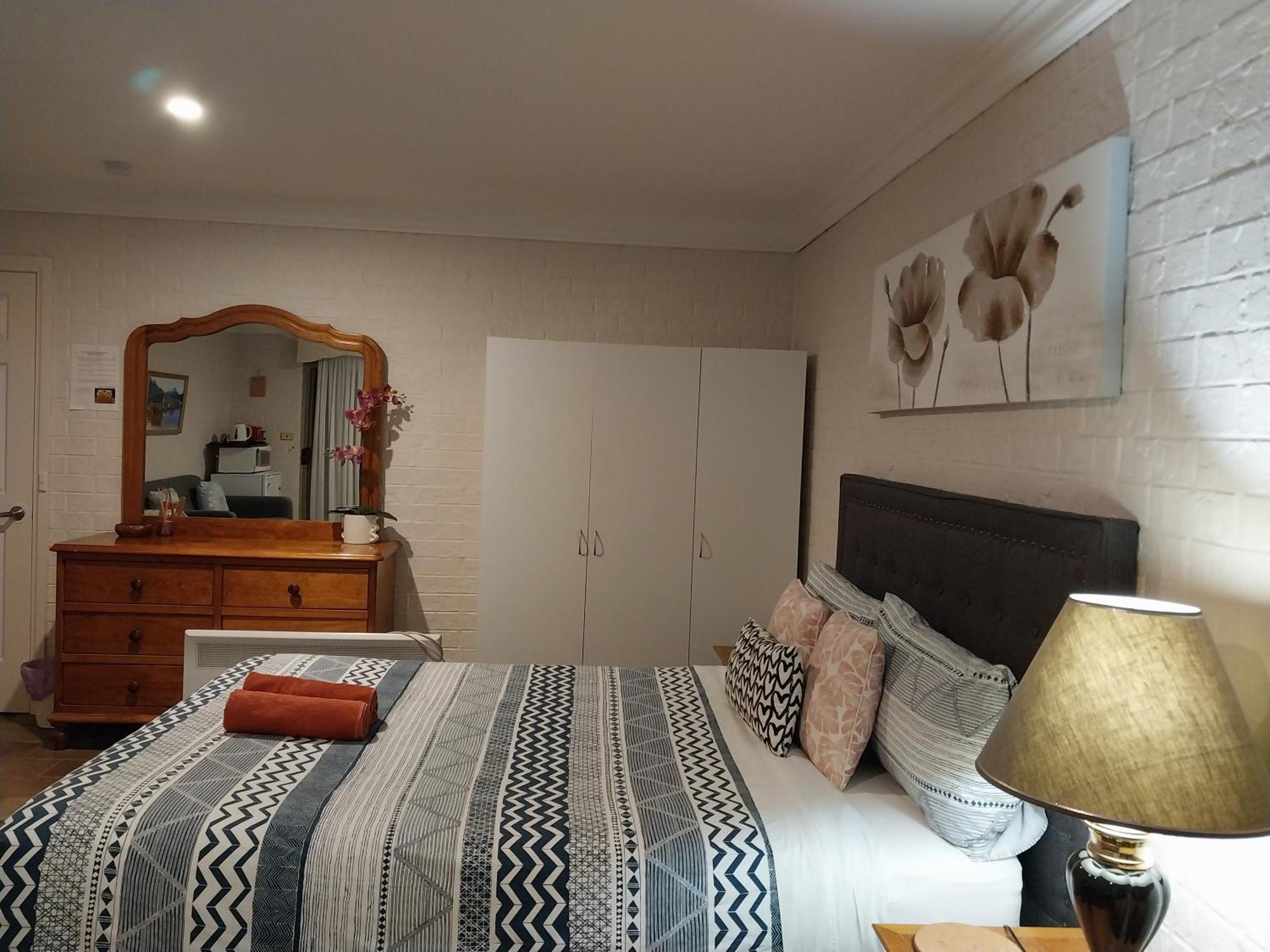 King Room Lake View