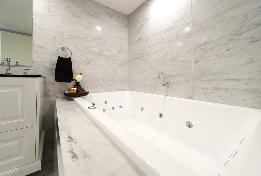 Suite Spa Bath