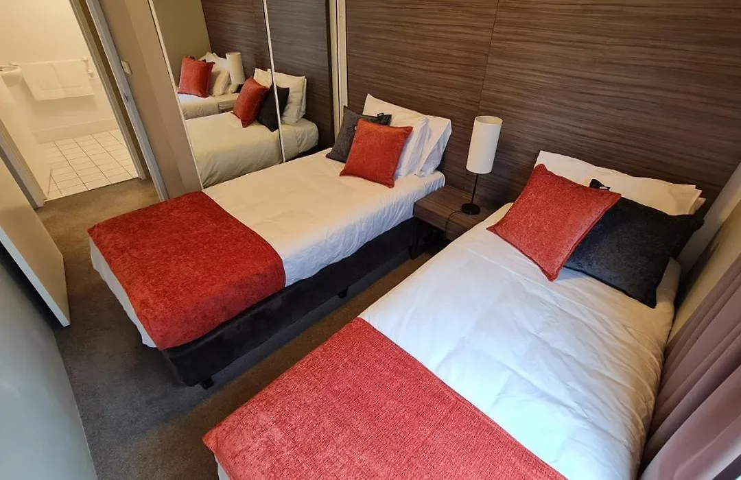 2Br 2Bath L4 Executive Apartment, In City Centre-1