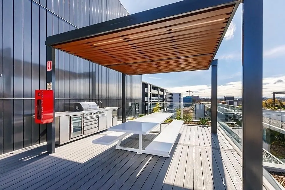 Mulberry 2Br-2Ba Rooftop Pool, Bbq, Wifi & Netflix - Central Location-1