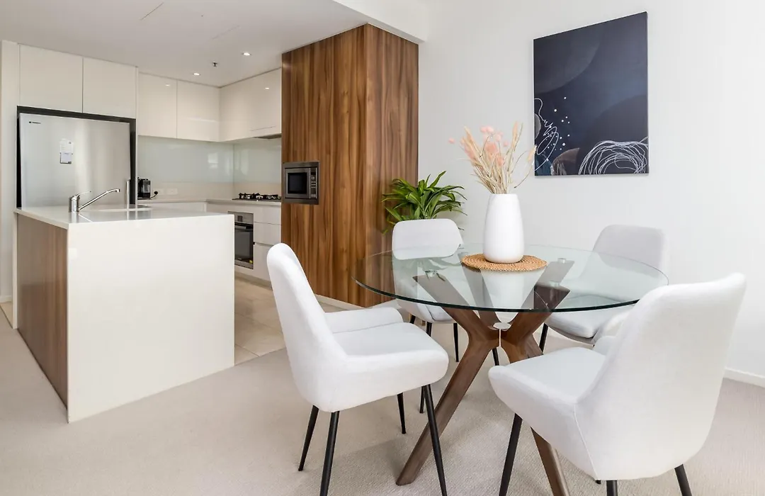 Spacious 1-Bed With View In Central Location-1