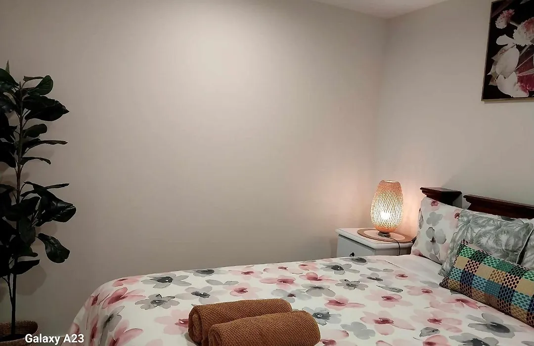Lux 2 Bed 2 Bath Secure Parking Apartment In The Heart Of Dickson, Canberra-1