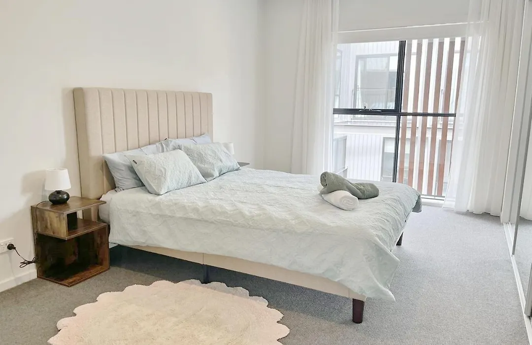 Inn Central Townhouse At Canberra-1