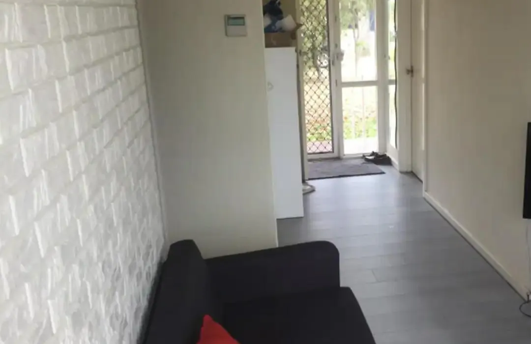 Dana-Private Room In A Shared House-Close To City & Anu-4-1