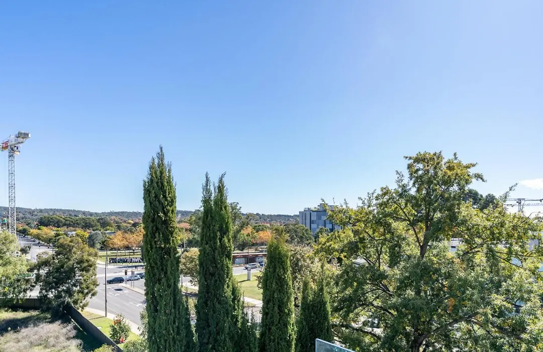 Spacious And Cosy Apt With Great Views In Braddon - Hosted By Canstay-1