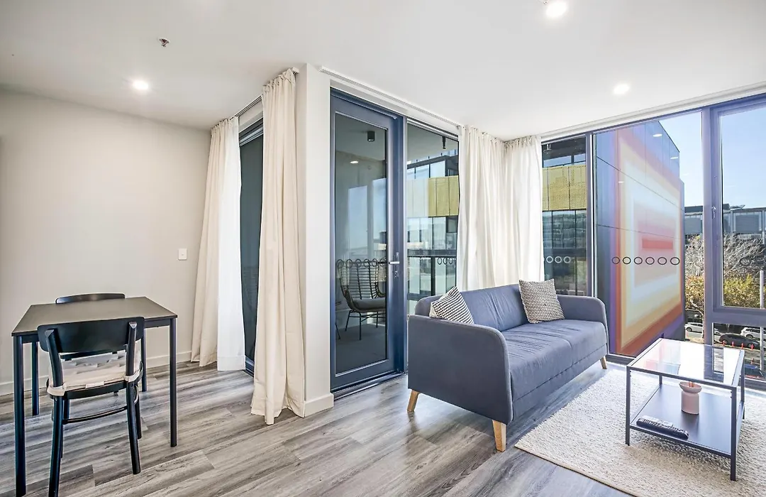 1 Bed Luxury Braddon Unit-1