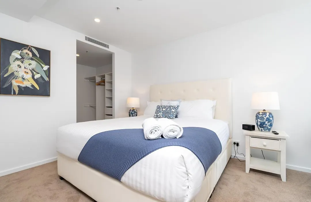 Lovely 2Br Apartment W Free Parking On Premises - Hosted By Canstay-1