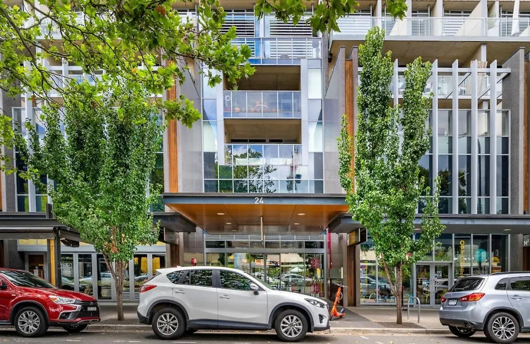 Bright Loft-Style Apartment With Gorgeous View - Hosted By Canstay-1