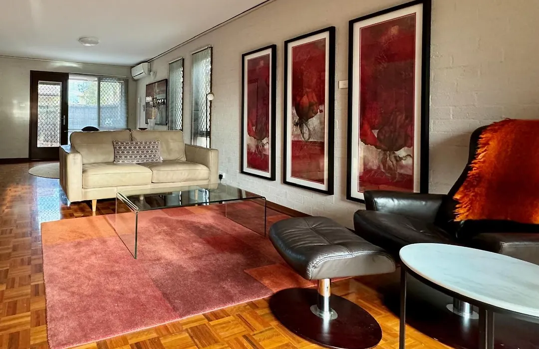 Spacious Garden Apartment-1