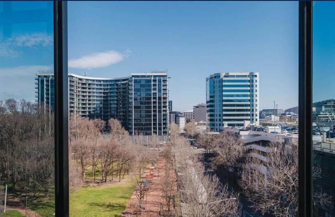 City-Views-Stylish-2Bed2Bath-1