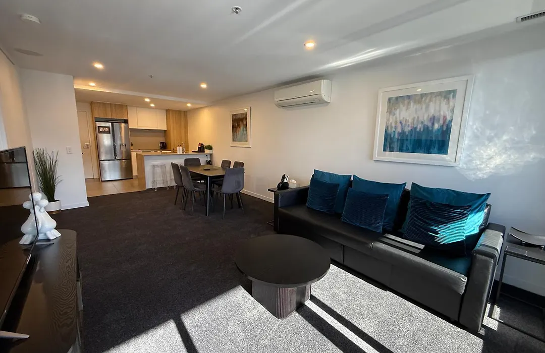 Midnight Luxe 2Br 2Bath Apartment 507 In The Heart Of Braddon L5 Views Pool Sauna Gym Wifi-1