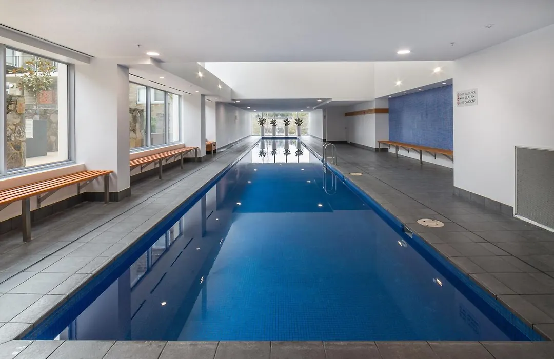 Central 1-Bed With Parking Bbq And Indoor Pool-1