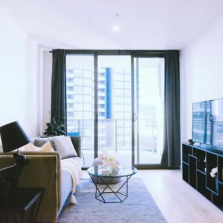 Capitol Executive Apartment On London Circuit-3