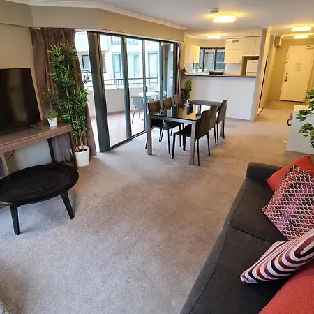 2Br 2Bath L4 Executive Apartment, In City Centre-2