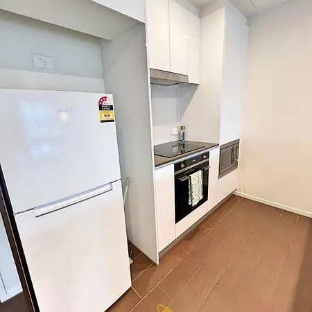 Bright 1Bd With Private Office - Braddon-3