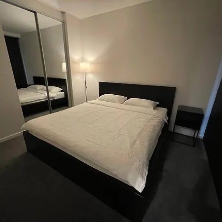 New Modern 1Br Apt Near Dickson-2