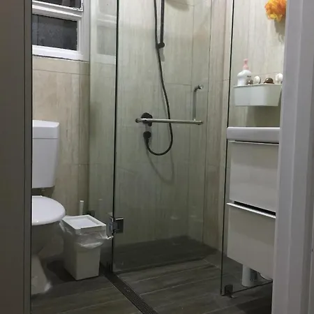 Dana-Private Room In A Shared House-Close To City & Anu-4-2