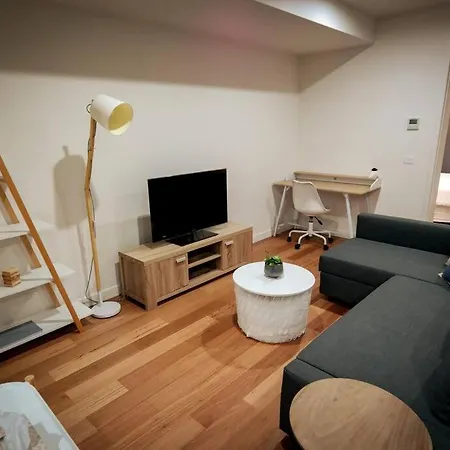 Braddon 1Br Apt, Wifi, Secure Parking, Amazing Location-2