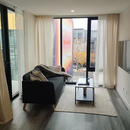 1 Bed Luxury Braddon Unit-3