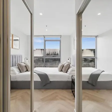 Modern Renovated Cbd Apartment-2