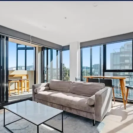 City-Views-Stylish-2Bed2Bath-3