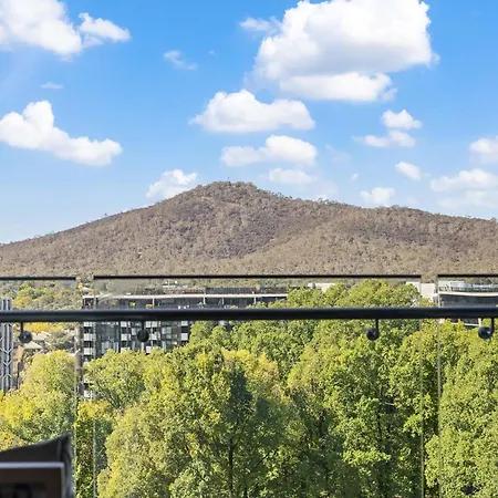 Sky High Views In The Heart Of Canberra-3