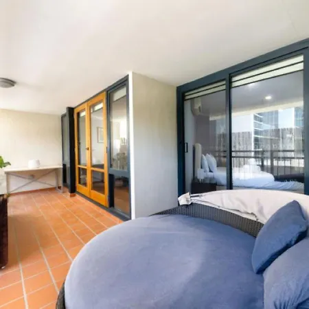 Spacious 2Br Apartment In The Heart Of The City - Hosted By Canstay-3