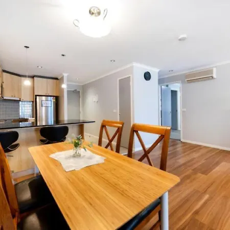 Spacious 2Br Apartment In The Heart Of The City - Hosted By Canstay-2