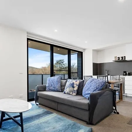 Braddon-Cbd-2 Bedroom Apt-3