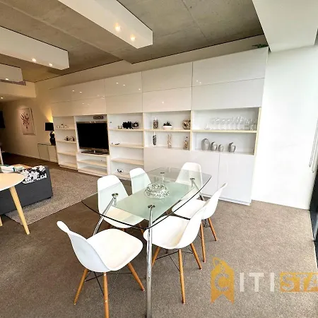 Nice In New Acton - 2Bd 2Bth Apt-2