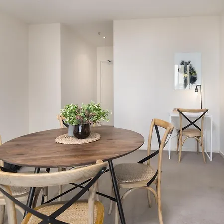 Central 1-Bed With Parking Bbq And Indoor Pool-3