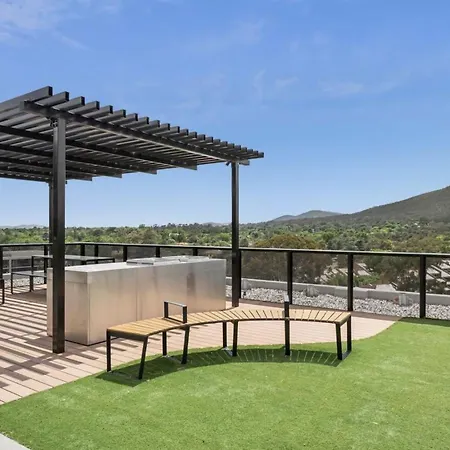 Easeful Canberra Cbd 2Br Apt-2