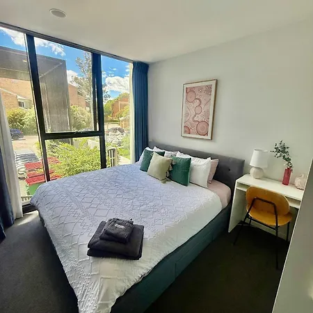2Br-1Br-1Car- Cbd Pool Central-2