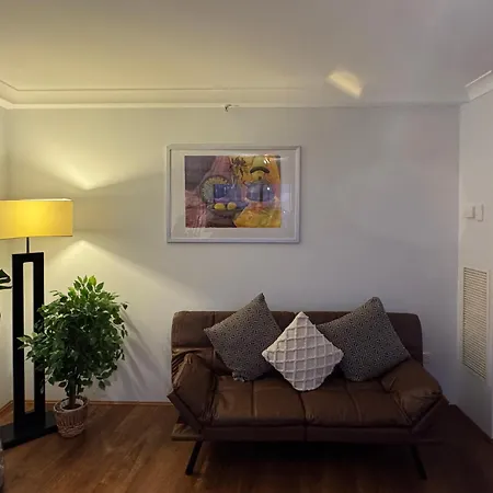 Canberra City View Apartment-2