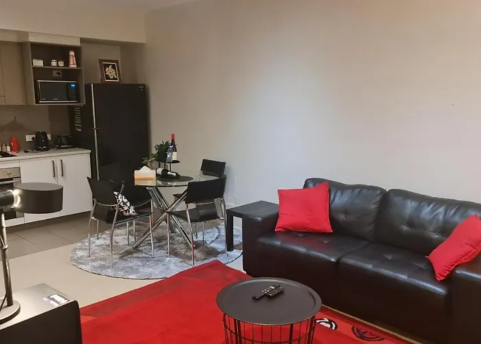 Qure Restaurant And Apartments Canberra Bruce