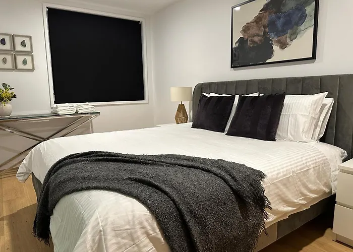 Palko - Stylish In The City Canberra