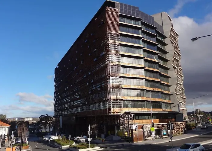 Nishi-Execs Couples And Family Retreat Apartment Canberra