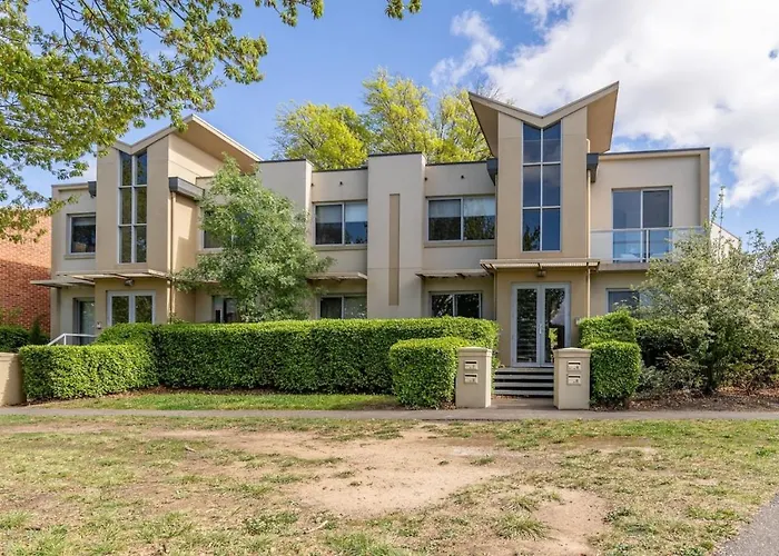 3Br Modern Apt Prime Location 7 Mins To Cbd - Hosted By Canstay Canberra