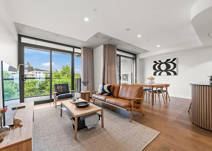 Stylish 2-Bed In Braddon With Alfresco Dining Apartment Canberra