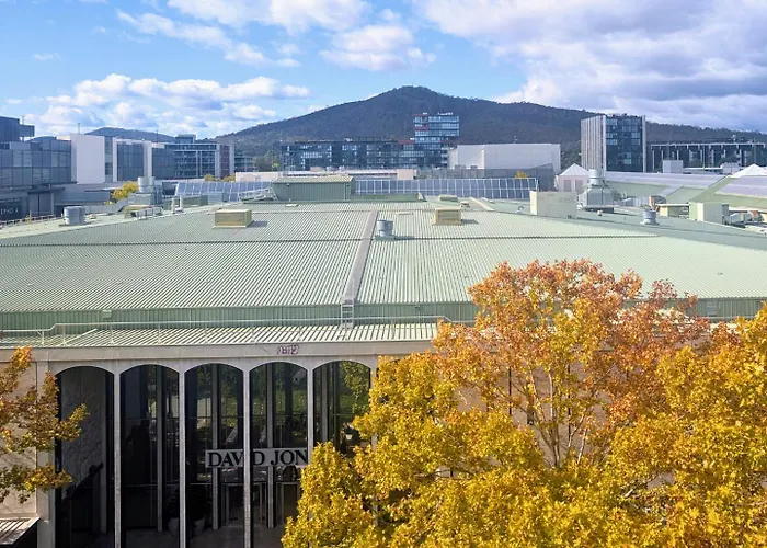 Dana-Central Apartment With Mount Ainslie Views Canberra