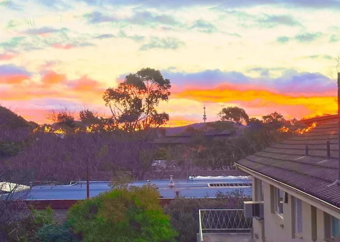 3 Brs Topfloor View@Heart Of Canberra Free Parking