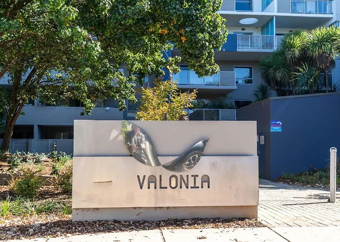 Spacious And Cosy Apt With Great Views In Braddon - Hosted By Canstay Canberra