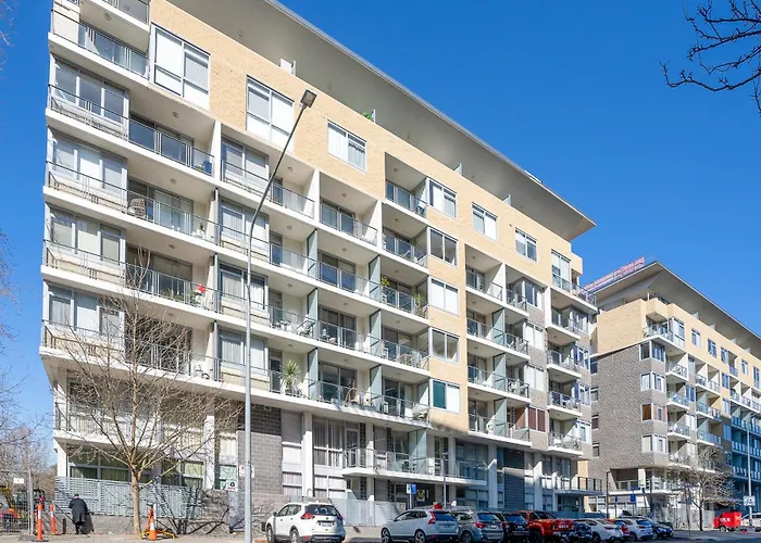 Absolutely Spacious Apt Unit Between Anu And City - Hosted By Canstay Canberra
