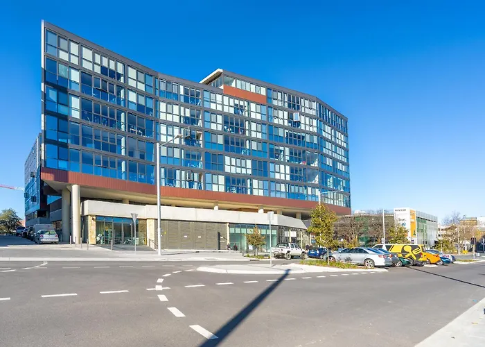 Perfectly Located Apartment Near Canberra Centre - Hosted By Canstay