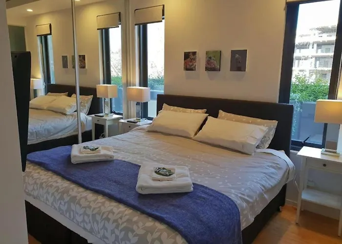 Modern Apartment - Prime Location With Heated Pool - Hosted By Canstay Canberra
